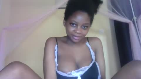 Snapshot of sexy_short chatting on October 12, 4:22 am Janet online show from October 12, 4:22 am