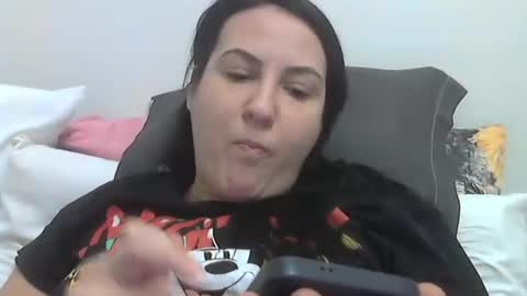 Snapshot of sexy_slimm25 chatting on November 28, 9:17 pm Slimm online show from November 28, 9:17 pm