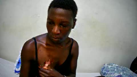 Snapshot of sexy_tania1 chatting on December 3, 7:49 am sexy_tania1 online show from December 3, 7:49 am