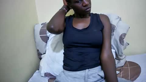 Snapshot of sexy_tania1 chatting on December 22, 9:17 am sexy_tania1 online show from December 22, 9:17 am