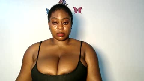 Snapshot of sexy_wetpussyy chatting on December 17, 10:16 pm Luna online show from December 17, 10:16 pm