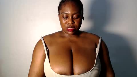 Snapshot of sexy_wetpussyy chatting on February 28, 10:11 pm Luna online show from February 28, 10:11 pm