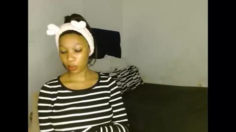 sexyalender02 online show from November 15, 4:25 pm