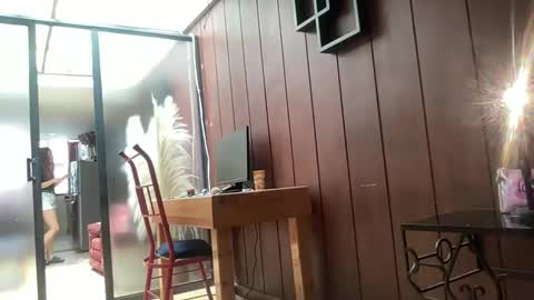 Snapshot of sexyaliceskay chatting on October 22, 4:18 pm Alice Skay online show from October 22, 4:18 pm