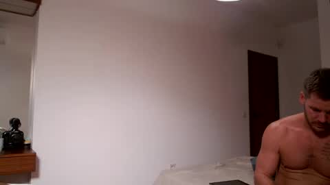 Snapshot of sexyandmarried chatting on November 15, 9:54 pm sexyandmarried online show from November 15, 9:54 pm