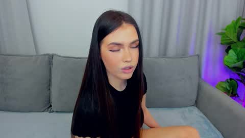 Lou online show from February 11, 8:03 pm