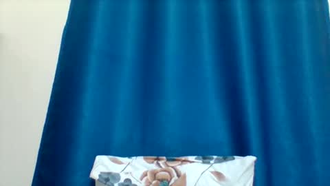 sexyapple2002 online show from March 24, 5:45 am