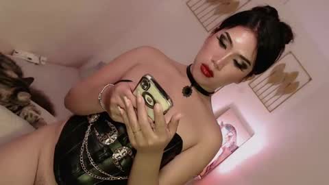 Snapshot of sexybaby2999 chatting on February 1, 3:07 pm Lexie online show from February 1, 3:07 pm