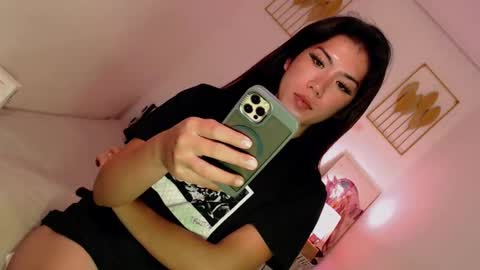 Snapshot of sexybaby2999 chatting on February 26, 6:11 pm Lexie online show from February 26, 6:11 pm