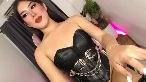 Snapshot of sexybaby2999 chatting on September 26, 1:48 pm Lexie online show from September 26, 1:48 pm