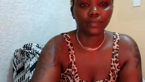 Snapshot of sexybabyface555 chatting on February 7, 8:56 pm sexybabyface555 online show from February 7, 8:56 pm