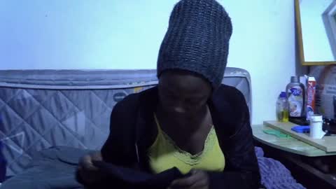Snapshot of sexybeiby1 chatting on June 25, 4:34 am sexybeiby1 online show from June 25, 4:34 am