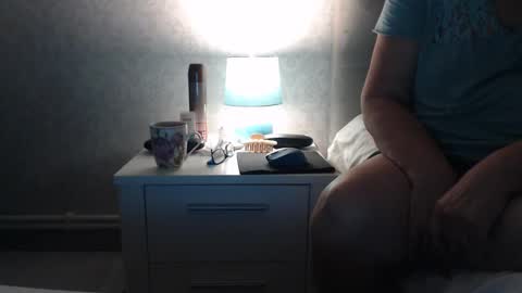 Sexyblonde4u58 online show from October 14, 3:51 am