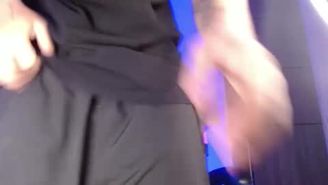 Snapshot of sexyboy_bigclit chatting on May 18, 11:38 am Iker online show from May 18, 11:38 am