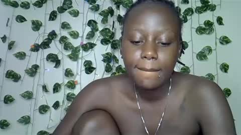sexybree_love online show from December 5, 11:49 am