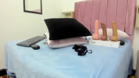 sexybrown_2005 online show from January 23, 11:58 pm