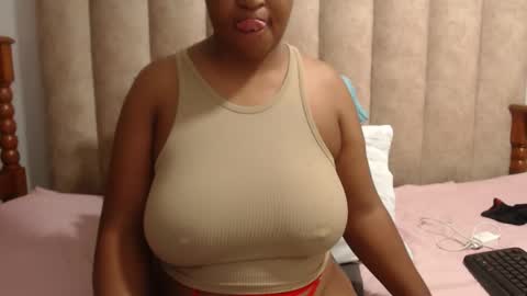 sexybustyxx online show from March 19, 5:55 am