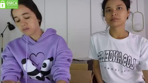 chanell and yina online show from March 26, 1:28 pm