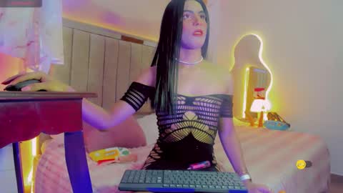 Snapshot of sexychocolet chatting on October 10, 6:29 pm sexy chocolet online show from October 10, 6:29 pm