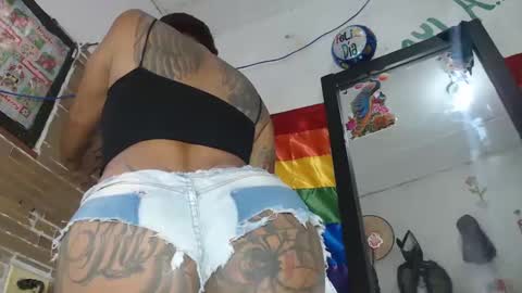 Snapshot of sexydevilrich chatting on October 2, 12:23 pm SEXYDEVILRICH online show from October 2, 12:23 pm