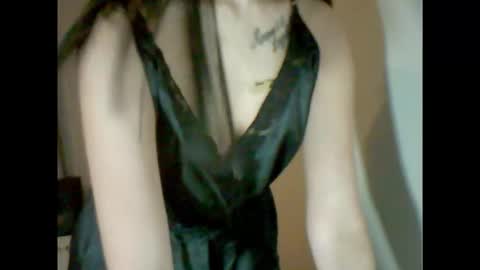 Snapshot of sexydiva02 chatting on October 22, 9:14 pm sexydiva02 online show from October 22, 9:14 pm