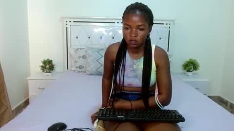 Snapshot of sexyebony256 chatting on February 3, 7:29 am SexyEbony online show from February 3, 7:29 am