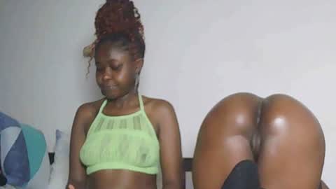 Snapshot of sexyebony283378 chatting on July 16, 5:57 am sexyebony283378 online show from July 16, 5:57 am