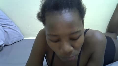 Snapshot of sexyghurl12 chatting on October 5, 6:39 pm sexyghurl12 online show from October 5, 6:39 pm
