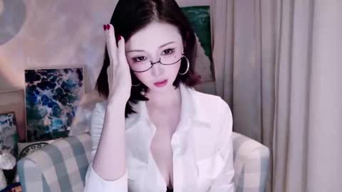 Snapshot of sexygirl_qinqin chatting on January 18, 4:38 am sexygirl_qinqin online show from January 18, 4:38 am