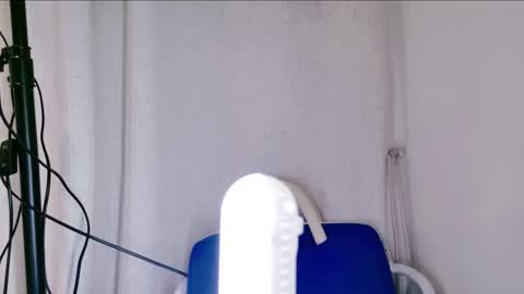 Snapshot of sexygirl_qinqin chatting on February 17, 4:35 pm sexygirl_qinqin online show from February 17, 4:35 pm