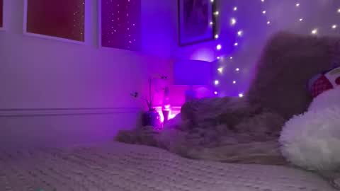 Ashley Love online show from April 4, 6:44 am