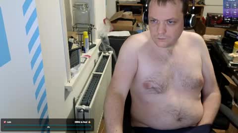 Snapshot of sexyhotboy87 chatting on January 6, 6:47 am Henry online show from January 6, 6:47 am