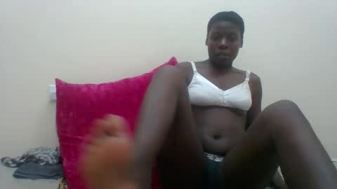 Snapshot of sexyhotgal4 chatting on October 16, 1:45 pm MARGARET online show from October 16, 1:45 pm