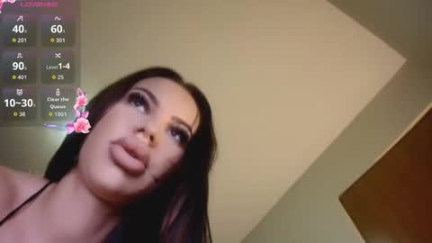 Snapshot of sexyjasmin19 chatting on September 25, 3:21 am Jasmin online show from September 25, 3:21 am