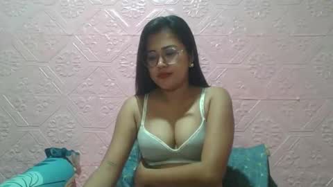 sexyjessa20 online show from January 18, 1:15 pm