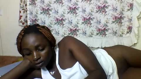 Snapshot of sexyjoane chatting on January 27, 10:49 am JOAN online show from January 27, 10:49 am