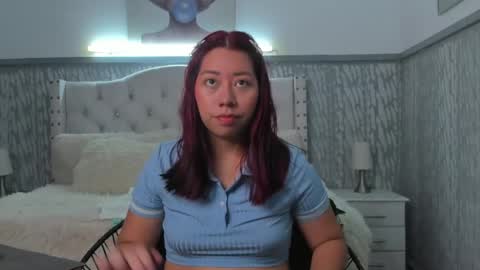 laura online show from April 20, 11:24 am