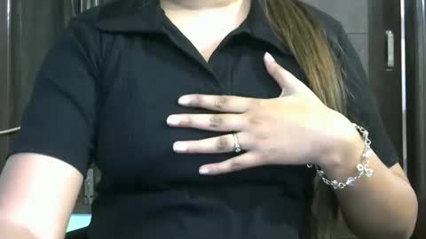 sexy lavanya online show from December 19, 5:40 pm