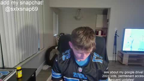 sexylax69 online show from October 6, 12:41 am