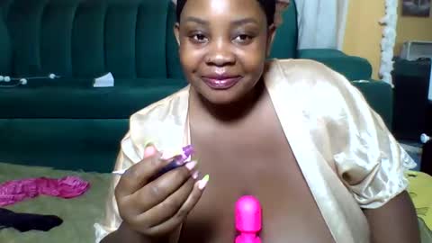 Snapshot of sexylo52 chatting on May 8, 10:26 pm sexylo52 online show from May 8, 10:26 pm