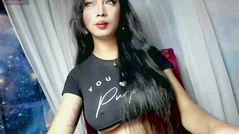 Snapshot of sexylongcockbunny chatting on November 9, 10:41 pm April online show from November 9, 10:41 pm