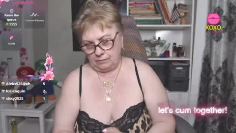 sexylynette4u online show from June 3, 2:33 pm