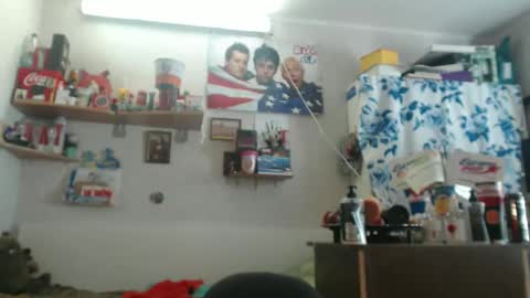 Snapshot of sexymacho7793 chatting on June 10, 12:37 pm BISEXPRINCE777 online show from June 10, 12:37 pm