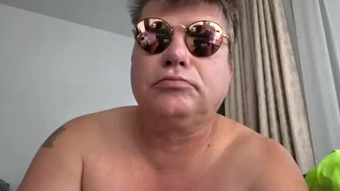 Snapshot of sexymaikel69 chatting on July 19, 6:50 am sexymaikel69 online show from July 19, 6:50 am