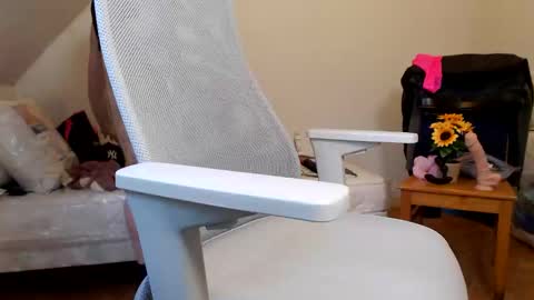 Vincent Vega online show from October 4, 3:43 pm