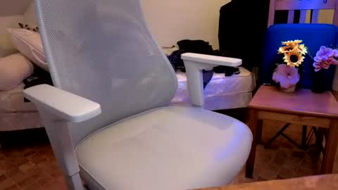 Snapshot of sexyman_fr chatting on June 19, 10:24 pm Vincent Vega online show from June 19, 10:24 pm