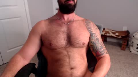 Snapshot of sexymanmk26 chatting on November 8, 4:07 pm lets go private im ready to play pvt cum online show from November 8, 4:07 pm