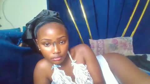 Snapshot of sexymartha5661 chatting on October 16, 9:27 pm sexymartha5661 online show from October 16, 9:27 pm