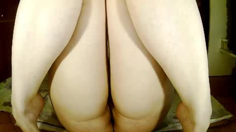 Squirty Maya Gold online show from April 14, 8:42 am