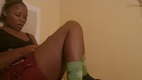 Snapshot of sexymia56 chatting on October 1, 7:36 am Miss mia online show from October 1, 7:36 am